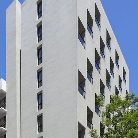 1495 Apart Rosario Luaran gambar