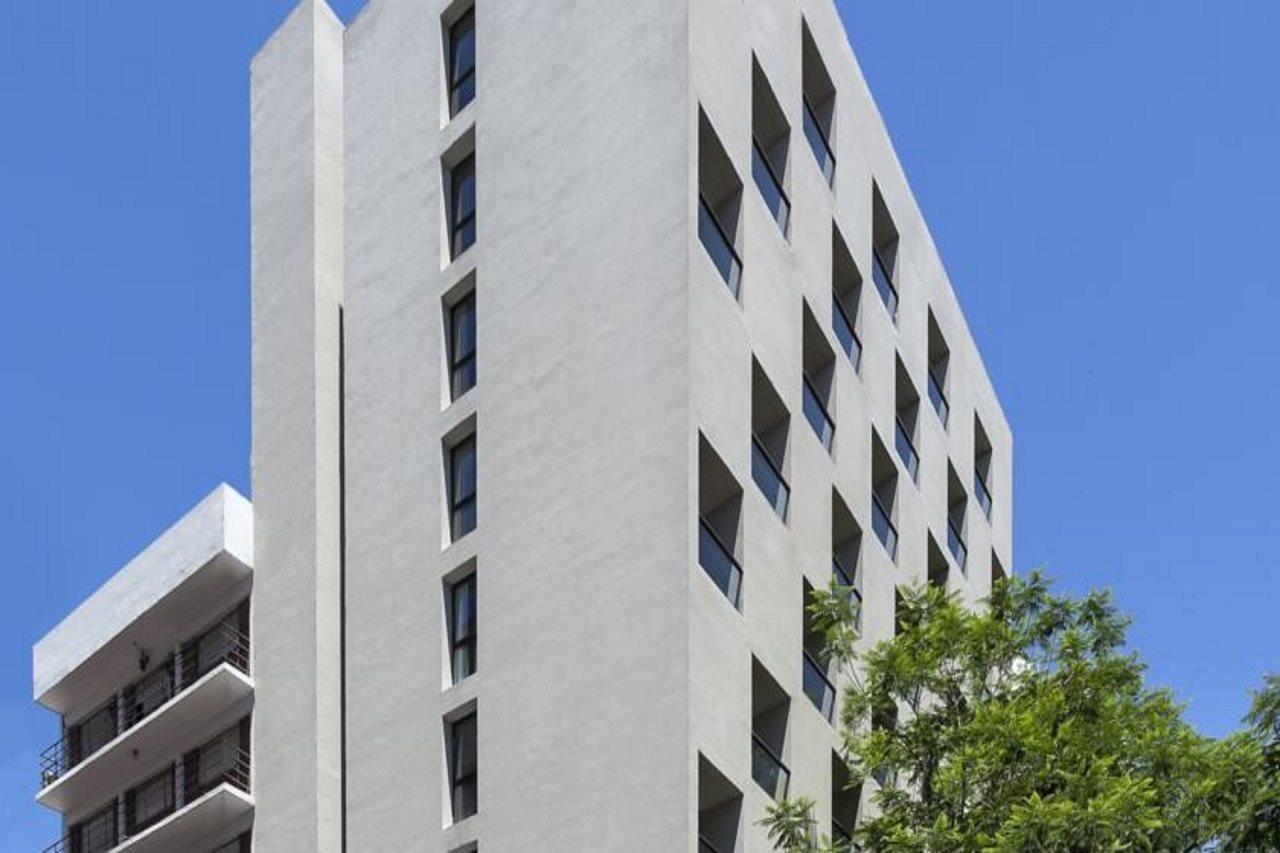 1495 Apart Rosario Luaran gambar