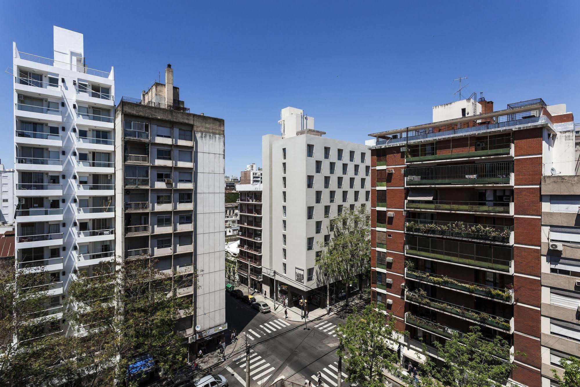 1495 Apart Rosario Luaran gambar